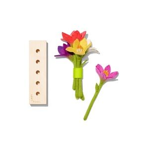 Lovevery Felt Flowers in a Row